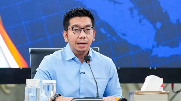 Deputi III Bidang Kemitraan dan Hubungan Media Badan Komunikasi Pemerintah (Bakom) RI Kurnia Ramadhana memberikan keterangan pada media, di Kantor Bakom RI Jakarta, Rabu, 15 Juli 2026.