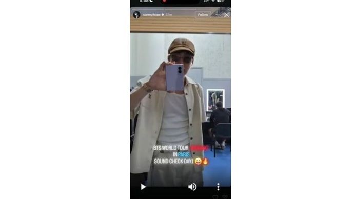 J-Hope BTS diduga memberikan bocoran terbaru mengenai Samsung Galaxy Z Fold8 melalui unggahan Instagram Story miliknya. (Foto: Istimewa via GSM Arena)