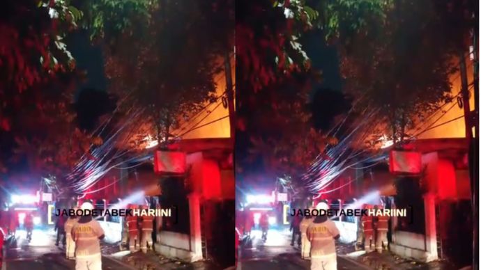 Kebakaran Hantam Bangunan Rumah di Cilandak