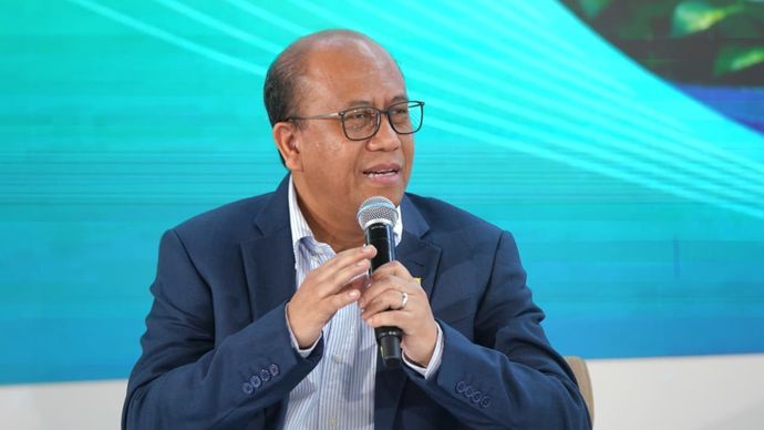 Direktur Manajemen Proyek dan Energi Baru Terbarukan PLN, Suroso Isnandar, dalam sesi diskusi panel menyampaikan bahwa Perseroan siap menyerap daya listrik yang diproduksi oleh para mitra guna program PSEL dapat memperkuat portofolio sumber energi primer secara optimal.