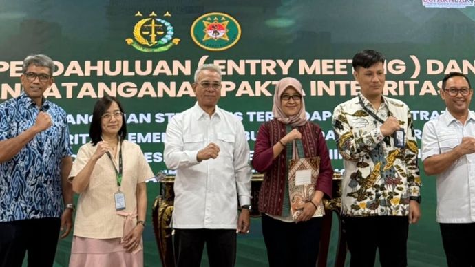 BAKTI Komdigi dan Kejaksaan Agung RI menandatangani Pakta Integritas sebagai upaya memperkuat pengawasan pembangunan infrastruktur telekomunikasi, termasuk BTS 4G dan layanan SATRIA-1.