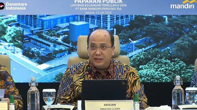 Tangkapan layar Direktur Utama Bank Mandiri Riduan memaparkan materi konferensi pers Paparan Kinerja Kuartal II 2026 secara daring di Jakarta, Kamis, 23 Juli 2026