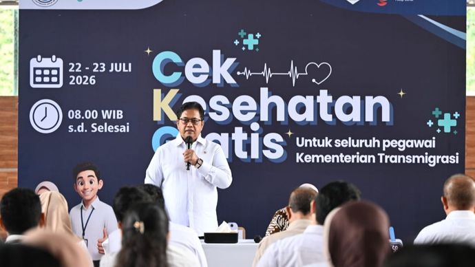 Wamen Viva Yoga di acara CKG Kementrans