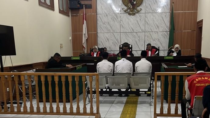 Kuasa hukum ungkap pengakuan Iwa Wahyudi soal pabrik milik Heni Sagara pernah ditutup sementara BPOM. 