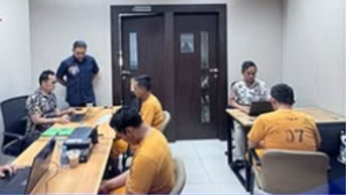 Ini Identitas 3 Anggota Polda Jabar yang Minta Satpam di HI Sujud