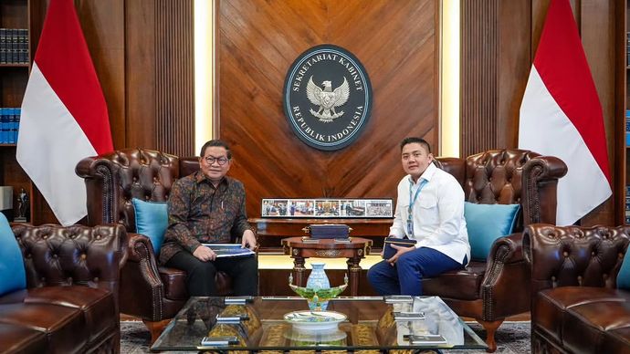 Sekretaris Kabinet Teddy Indra Wijaya dan Gubernur Jakarta Pramono Anung