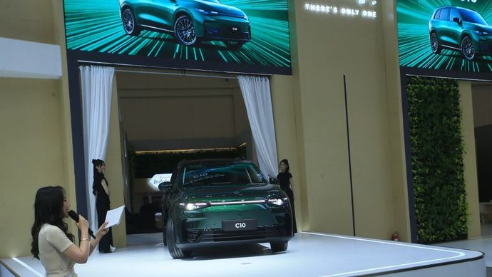 Leapmotor memperkenalkan dua model kendaraan listrik berbasis baterai, yaitu Leapmotor B10 dan Leapmotor C10. (Foto: Dok/Istimewa) 