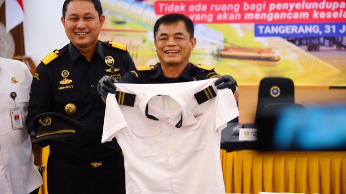 Direktur Jenderal Bea dan Cukai, Letjen TNI (Purn.) Djaka Budhi Utama