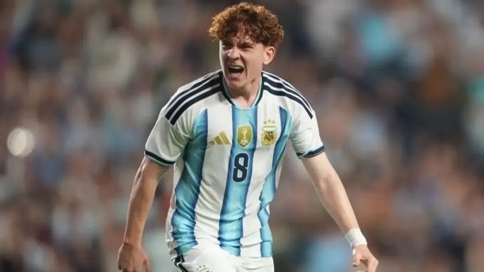 Gelandang timnas Argentina, Valentin Barco resmi gabung Chelsea dari Strasbourg pada Senin, 3 Agustus 2026.