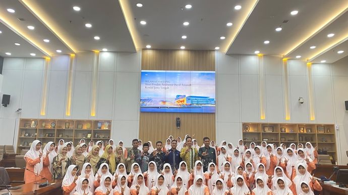 Tembus Gedung Parlemen, Santri Darul Amanah Siap Lanjutkan Estafet Kepemimpinan Bangsa