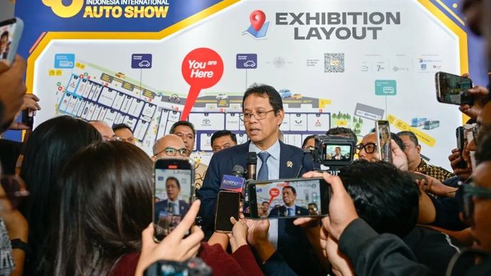 Menteri Keuangan (Menkeu) Purbaya Yudhi Sadewa menjawab pertanyaan wartawan dalam wawancara cegat usai acara Gaikindo Indonesia International Auto Show (GIIAS) 2026, di Tangerang, Banten, Selasa, 4 Agustus 2026.
