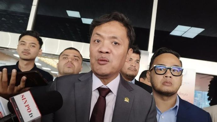 Ketua Komisi III DPR RI Habiburokhman di kompleks parlemen, Jakarta, Selasa, 14 Juli 2026