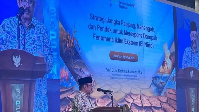 Menteri Perencanaan Pembangunan Nasional (PPN)/Kepala Badan Perencanaan Pembangunan Nasional (Bappenas) Rachmat Pambudy (keenam dari kiri) dalam agenda Dialog Nasional &ldquo;Memperkuat Respons Lintas Sektor Dalam Menghadapi Dampak El Nino Kuat&rdquo;, di Gedung Bappenas, Jakarta, Selasa (4/8/2026).