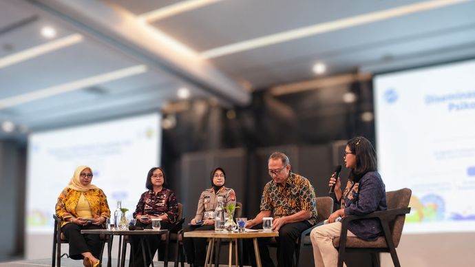 Suasana diskusi dalam Diseminasi Standar Kesehatan dan Psikologi Pramudi Transjakarta yang melibatkan berbagai pemangku kepentingan guna menyusun standar kesehatan dan psikologi yang adaptif, ilmiah, dan implementatif  pada Senin (27/7). 
