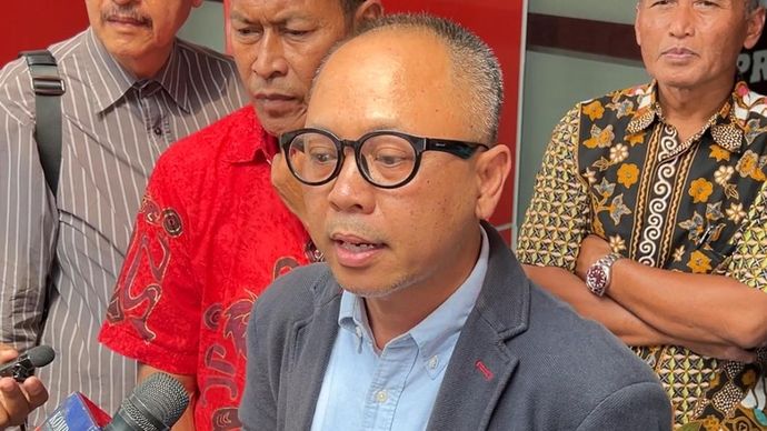 Pihak sekolah yang menuntut IWD diproses hukum. 