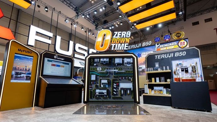 Mitsubishi Fuso memperkenalkan ekosistem layanan Next Generation Zero Down Time (ZDT) pada ajang GIIAS 2026 di ICE BSD City, Kabupaten Tangerang, Banten. (Foto: Dok/Istimewa/KTB)