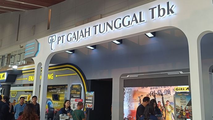PT Gajah Tunggal Tbk memanfaatkan GIIAS 2026 untuk memperkenalkan dua ban premium terbaru. (Foto: Adiantoro/NTV)