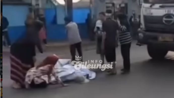 Pejalan Kaki Tewas Dihantam Pemotor di Jalan Raya Narogong