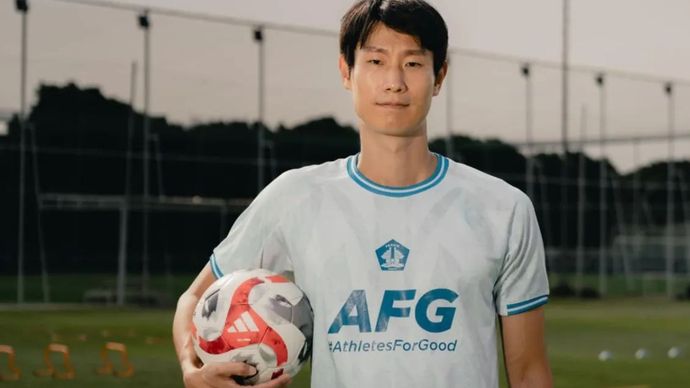 Pemain sepak bola Park Jun Heong. Ia kini bergabung dengan Persik Kediri menghadapi kompetisi Liga 1 2026/2027