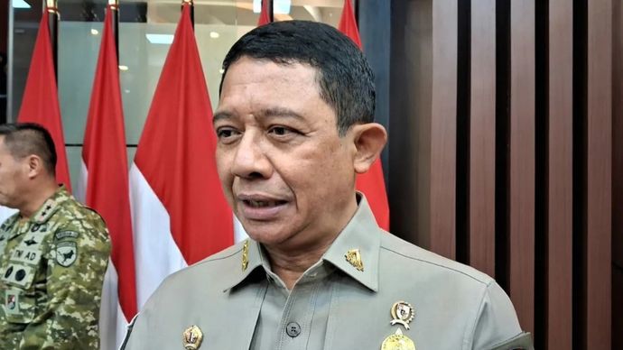 Kepala BNPB Suharyanto ditemui usai rapat bersama Menteri Koordinator Bidang Politik dan Keamanan Jenderal TNI (Purn.) Djamari Chaniago di Jakarta, Senin, 10 Agustus 2026 terkait penanganan kebakaran hutan dan lahan (karhutla) dan El Nino.
