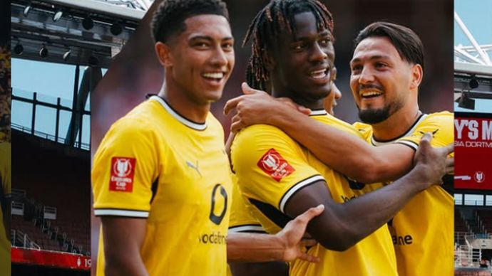 Arsenal ditundukkan Borussia Dortmund 2-3 dalam laga pramusim bertajuk Emirates Cup di Stadion Emirates, London, Minggu (9/8).