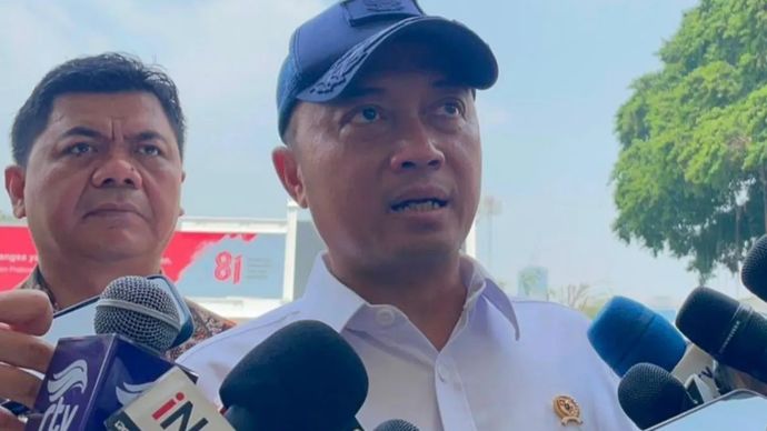 Menteri Sekretaris Negara (Mensesneg) Prasetyo Hadi memberikan keterangan media di Kompleks Istana Kepresidenan, Jakarta, Selasa, 11 Agustus 2026.