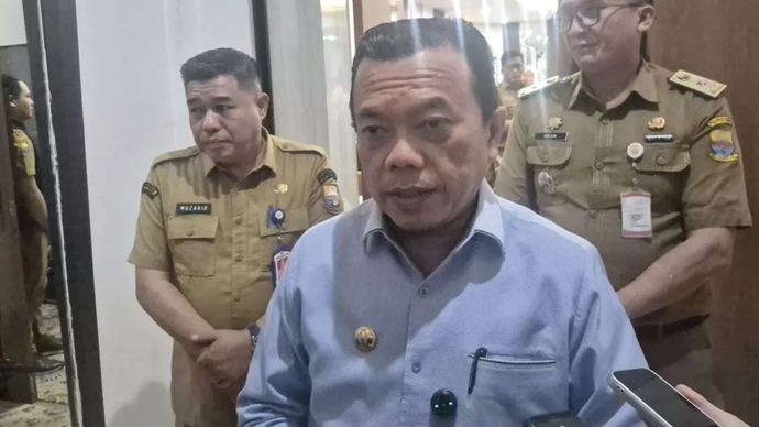 Gubernur Jambi Al Haris saat memberikan keterangan kepada wartawan di Kota Jambi, Selasa (11/8/2026).