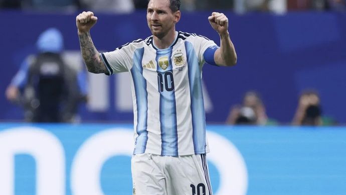 Arsip - Bintang timnas Argentina Lionel Messi berselebrasi setelah mencetak gol ke gawang Mesir saat laga babak 16 besar Piala Dunia 2026 di Stadion Mercedes-Benz, Atlanta, Selasa waktu setempat.