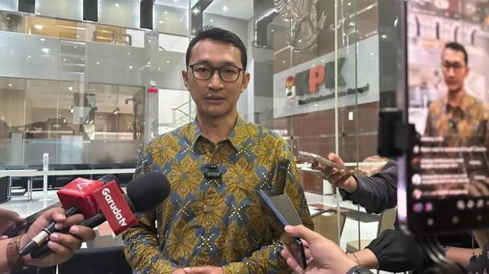 Juru Bicara Komisi Pemberantasan Korupsi Budi Prasetyo memberikan keterangan di Gedung Merah Putih KPK, Jakarta