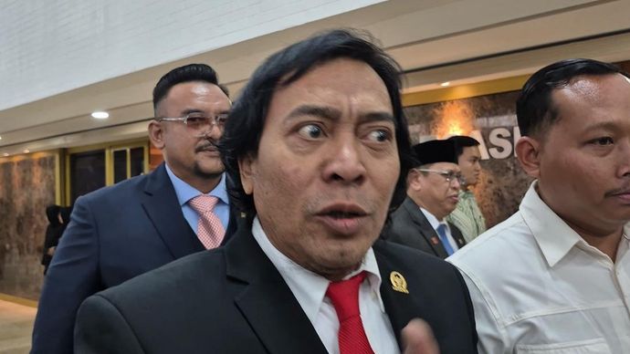Anggota Dewan Perwakilan Daerah (DPD) RI, Alfiansyah Bustami alias Komeng, menilai program Makan Bergizi Gratis (MBG) yang dijalankan pemerintahan Presiden Prabowo Subianto merupakan program yang bagus.