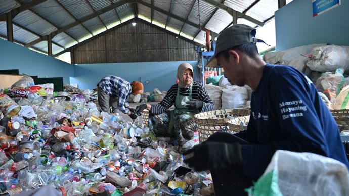 TPS 3R GO-SARI kini melayani sekitar 1.500 rumah tangga dan membuka lapangan kerja bagi 27 warga setempat. (Foto: Dok/Istimewa)
