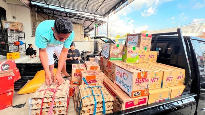 PT Bank Negara Indonesia (Persero) Tbk atau BNI bergerak menyalurkan bantuan kemanusiaan bagi masyarakat terdampak gempa bumi yang melanda sejumlah wilayah di Flores, Nusa Tenggara Timur (NTT). (Foto: Dok/Istimewa)