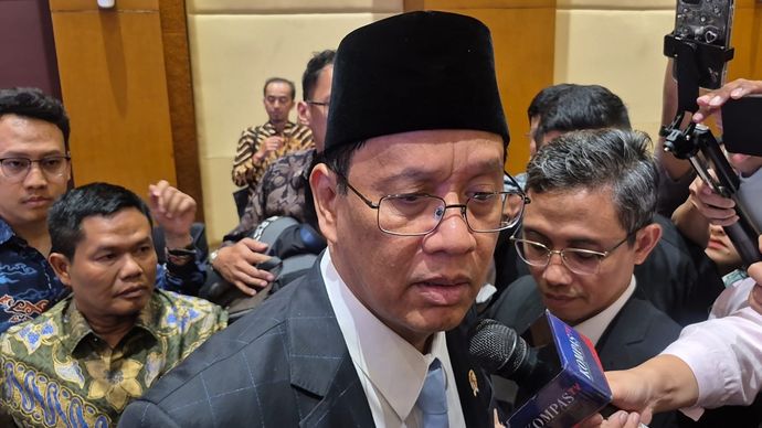 Menteri Keuangan (Menkeu) Purbaya Yudhi Sadewa buka suara mengenai nasib gaji guru pada 2027 di tengah kenaikan anggaran pendidikan.  