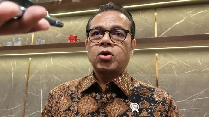 Wakil Menteri Komunikasi dan Digital Nezar Patria dalam wawancara cegat di Jakarta, Rabu (19/8/2026).