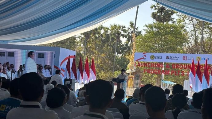 Presiden RI Prabowo Subianto bahas jajaran Kabinet Merah Putih yang bekerja tanpa kenal hari libur, Jembrana, Bali, Selasa, 25 Agustus 2026.