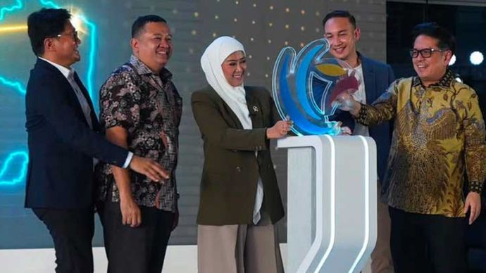Jajaran manajemen dan pemangku kepentingan saat seremoni peresmian kerja sama Sinar Mas dan Garuda Spark untuk mendorong penguatan ekosistem digital nasional.
