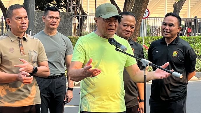 Menteri Koordinator Bidang Politik dan Keamanan (Menko Polkam) Djamari Chaniago