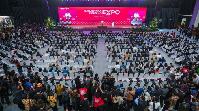 Suasana gelaran Danantara Housing Expo 2026 di Nusantara International Convention Exhibition (NICE), Pantai Indah Kapuk (PIK) 2, Kabupaten Tangerang, Provinsi Banten, Kamis (27/8/2026).