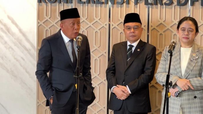Wakil Ketua DPR RI Saan Mustopa (paling kiri). 