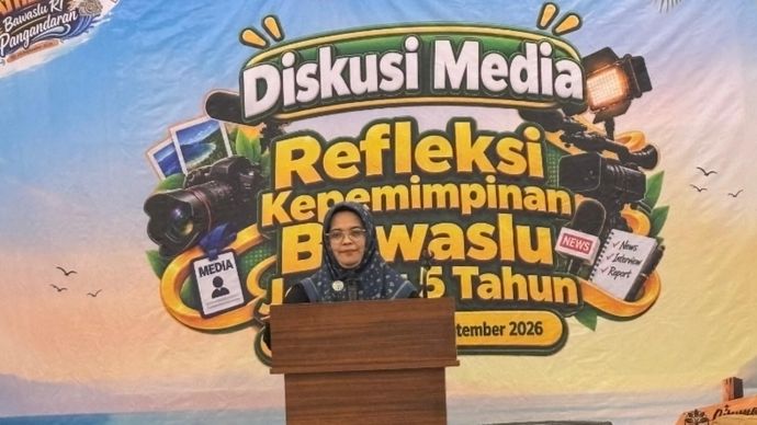 Lolly Suhenty, Koordinator Divisi Pencegahan, Partisipasi Masyarakat, dan Humas Bawaslu RI,