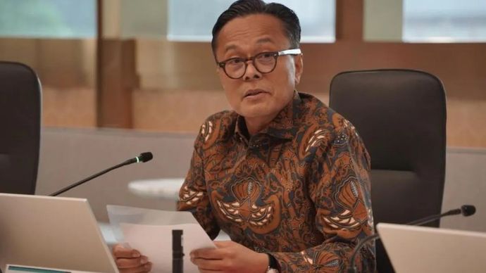 Badan Pengelola Investasi Daya Anagata Nusantara (Danantara) meminta rencana pengembangan Pelabuhan Teluk Bayur dan Pelabuhan Muara Padang, Sumatera Barat diselaraskan dengan PT Pelabuhan Indonesia (Persero) atau Pelindo dan Pemerintah daerah sebelum masuk tahap pelaksanaan. 
