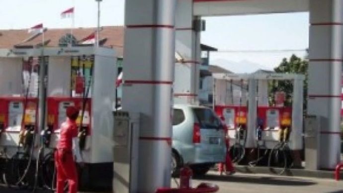 PT Pertamina Patra Niaga melalui Regional Sumbagut telah melakukan pembinaan dan memberikan sanksi kepada pengelola stasiun pengisian bahan bakar umum (SPBU) yang melanggar penyaluran bahan bakar minyak (BBM) bersubsidi di Sumatera Barat. 