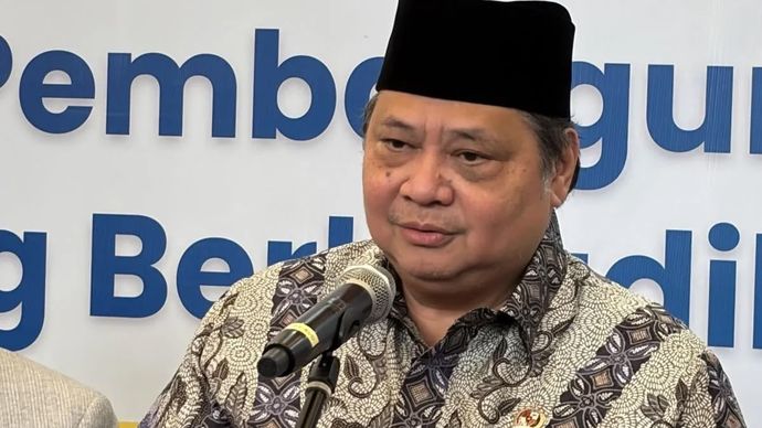 Menteri Koordinator Bidang Perekonomian Airlangga Hartarto memberikan keterangan pada awak media dalam jumpa pers di Kantor Kemenko Perekonomian RI, Jakarta, Selasa, 8 September 2026.