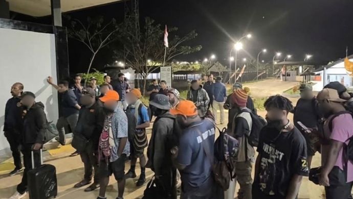 Imigrasi Merauke Deportasi 18 WN PNG yang Diduga Salahgunakan Border Crossing Card (Kartu Kuning) untuk Hadiri Turnamen Rugby di Jayapura