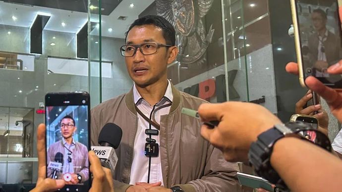 Juru Bicara Komisi Pemberantasan Korupsi Budi Prasetyo memberikan keterangan di Gedung Merah Putih KPK, Jakarta