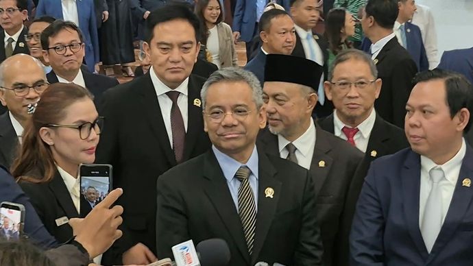 Menteri Keuangan (Menkeu) Suahasil Nazara menghadiri Sidang Paripurna Luar Biasa Dewan Perwakilan Daerah (DPD) RI di Kompleks Parlemen, Jakarta, Rabu 16 September 2026.