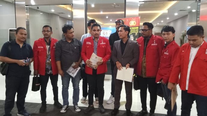DPP GMNI saat membuat laporan ke Bareskrim Polri. 
