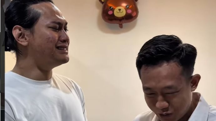 Sebuah video beredar, Indra Kenz bebas bersyarat sejak 24 September 2026. Video tersebut terlihat bebasnya Indra Kenz disambut Paris Pernandes.