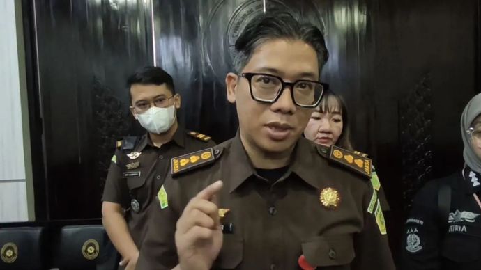 Kepala Seksi Tindak Pidana Umum Kejaksaan Negeri Kabupaten Bandung Nizar Febriansyah saat diwawancarai di Pengadilan Negeri Bandung, Bandung, Jawa Barat, Rabu (30/9/2026)