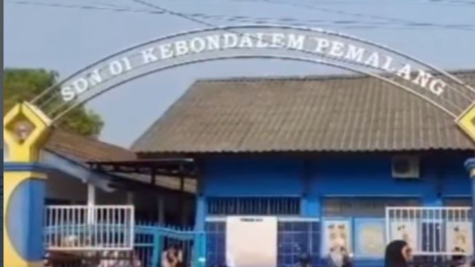 Seorang murid SD Negeri 01 Kebondalem, Kabupaten Pemalang, MHAQ (7), meninggal dunia usai mengeluh kesakitan di perutnya hingga dirawat di rumah sakit.
